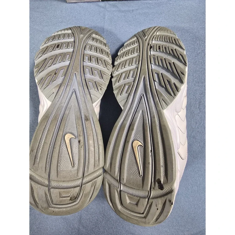 Nike White Rolling Rail Blue Embroidered 2013 Women's Size 7